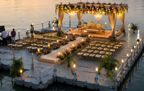 Industrial commercial floating platform