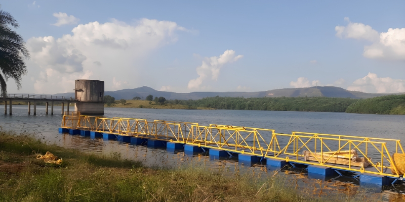 Floating water utility infrastructure by Vari Pontoons